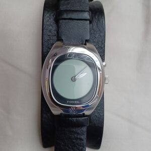 Fossil Dragon Watch Very Fine Stainless Steel Black leather Band